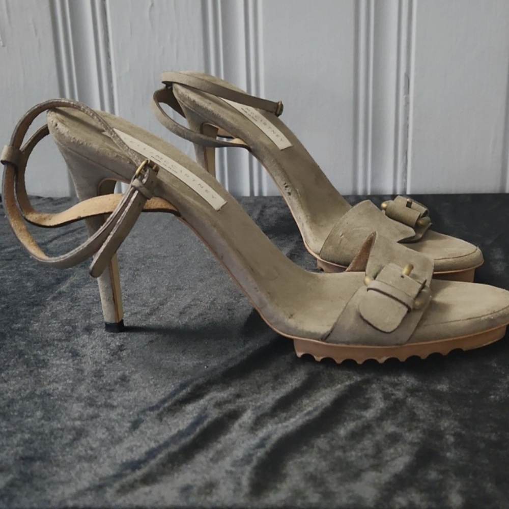 CLEARANCE SALE! Steller McCartney Suede Heels - Picture 4 of 14